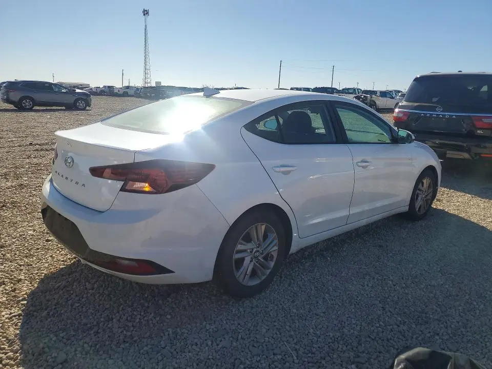2019 HYUNDAI ELANTRA SEL  