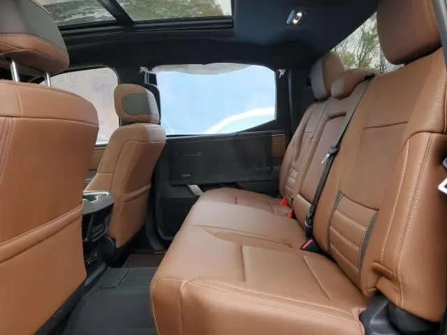 2025 TOYOTA TUNDRA CREWMAX PLATINUM  