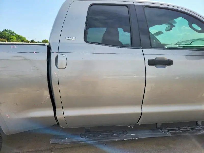 2014 TOYOTA TUNDRA SR5  