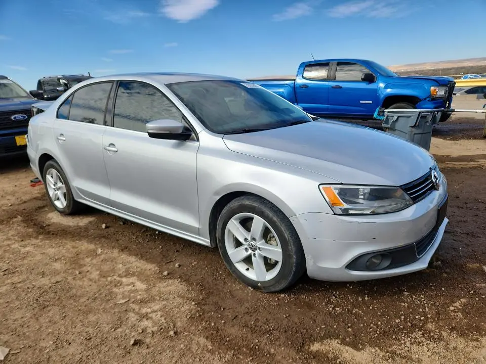 2012 VOLKSWAGEN JETTA TDI  