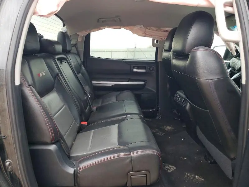 2016 TOYOTA TUNDRA CREWMAX SR5  