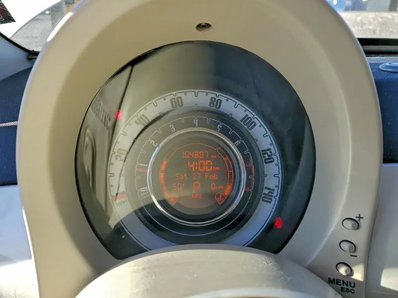 2012 FIAT 500 LOUNGE  