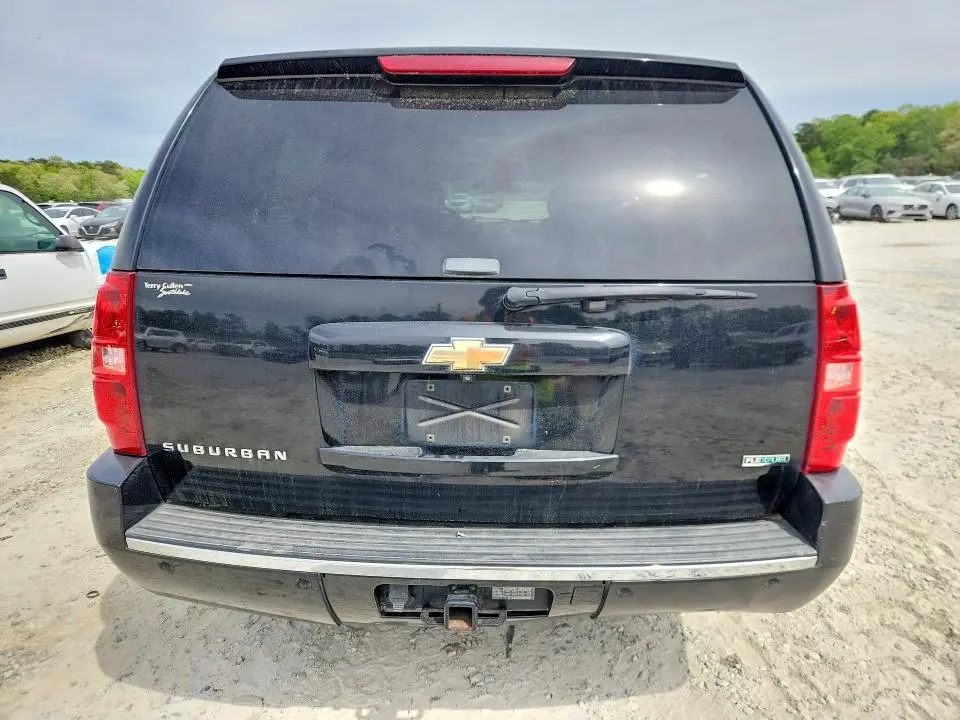 2010 CHEVROLET SUBURBAN C1500 LTZ  