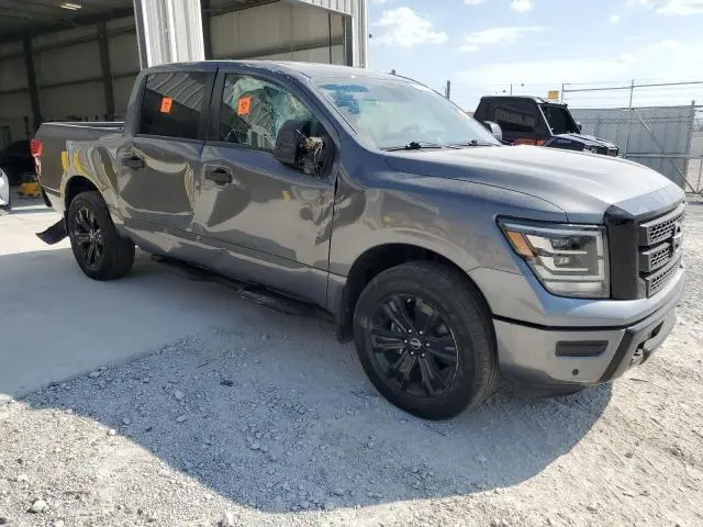 2023 NISSAN TITAN SV  