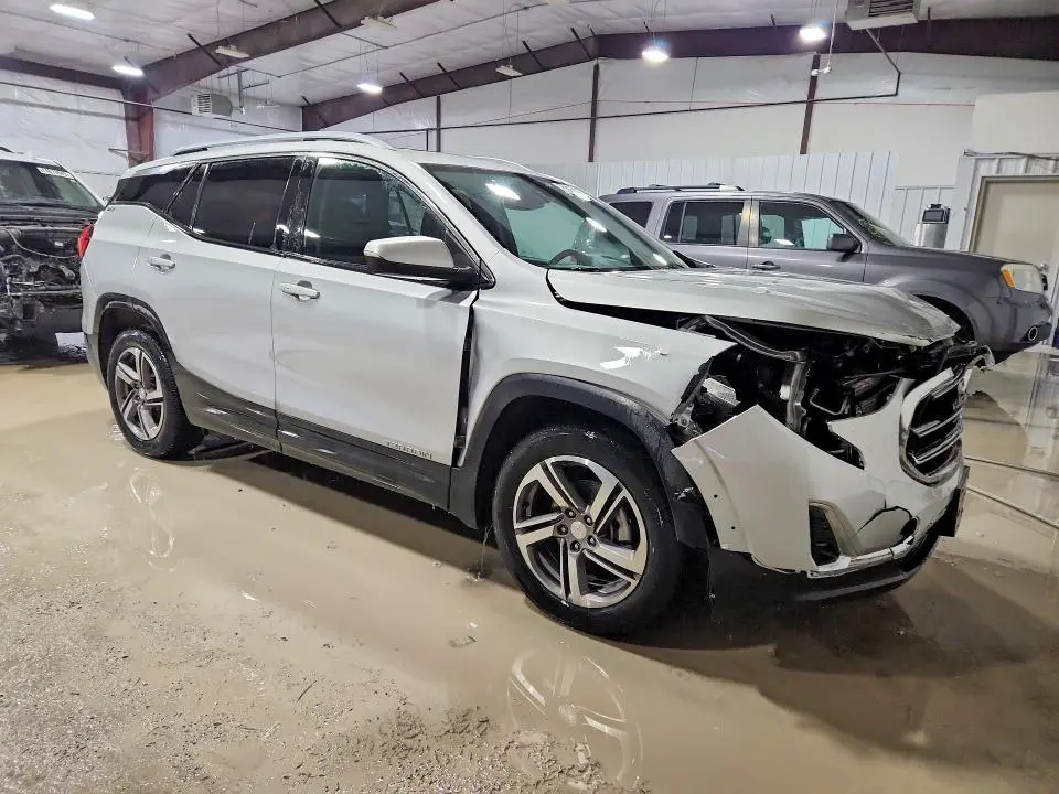 2018 GMC TERRAIN SLT  