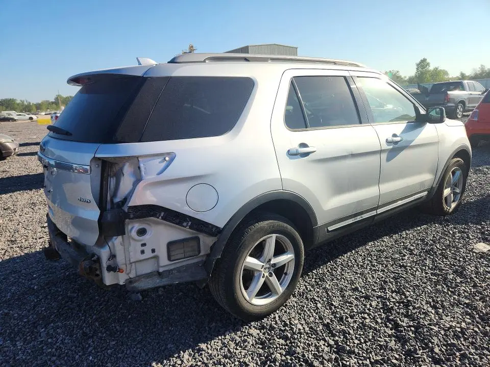 2017 FORD EXPLORER XLT  