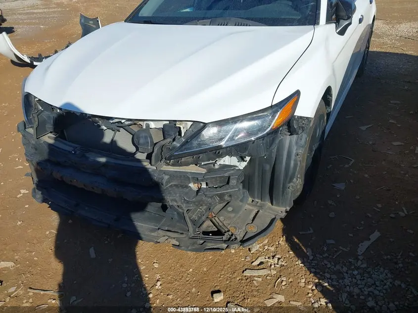 2020 TOYOTA CAMRY LE