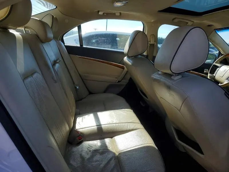 2011 LINCOLN MKZ   
