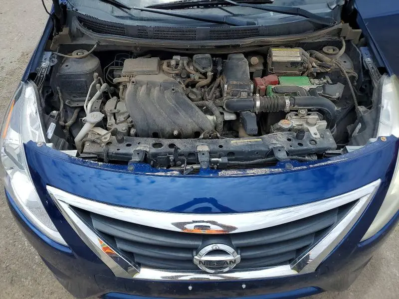 2019 NISSAN VERSA SV  