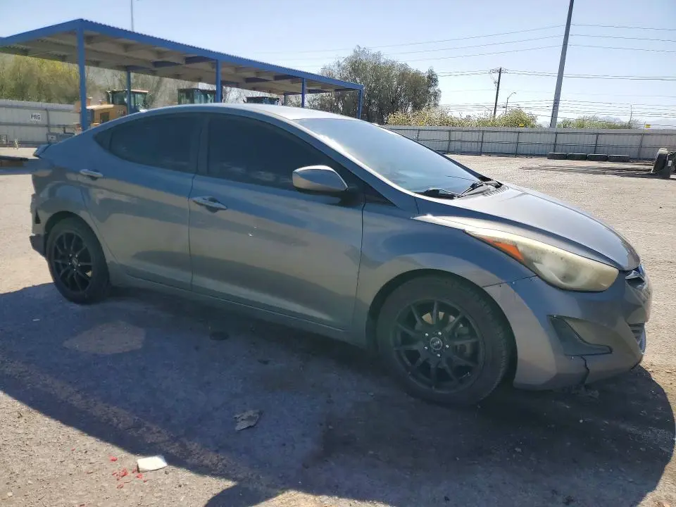 2014 HYUNDAI ELANTRA SE  