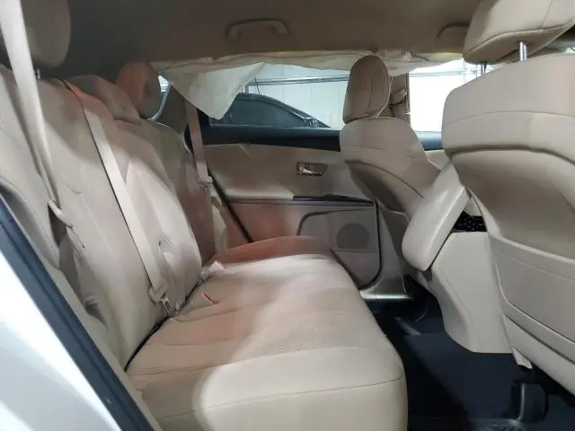 2013 TOYOTA VENZA LE  
