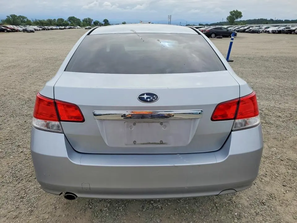 2013 SUBARU LEGACY 2.5I PREMIUM  