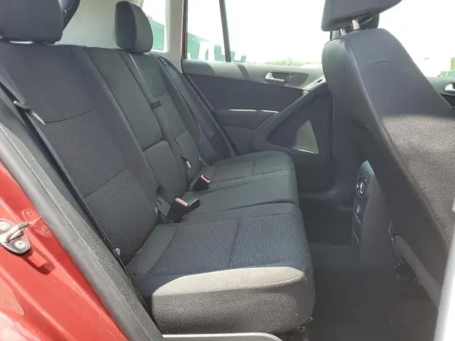 2014 VOLKSWAGEN TIGUAN S  