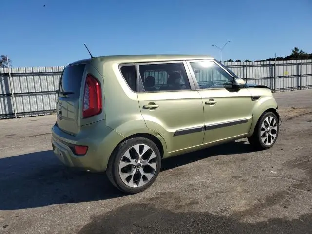 2013 KIA SOUL +  