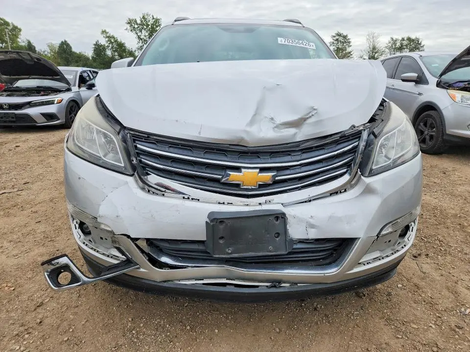 2015 CHEVROLET TRAVERSE LT  