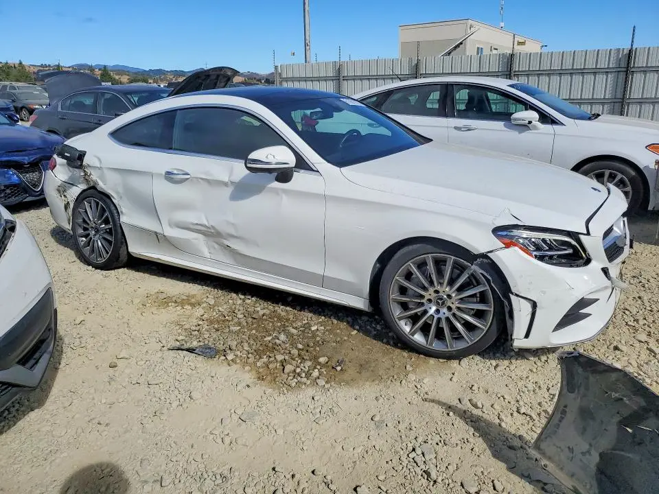 2019 MERCEDES-BENZ C 300  