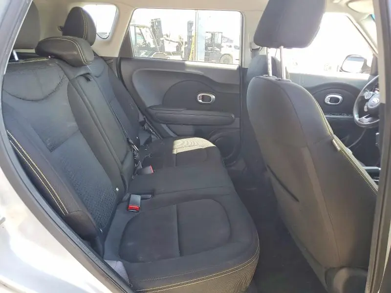 2015 KIA SOUL +  