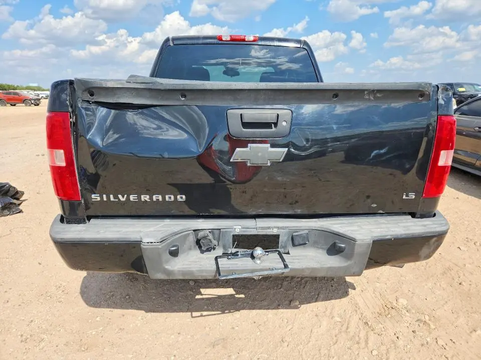 2011 CHEVROLET SILVERADO C1500 LS  