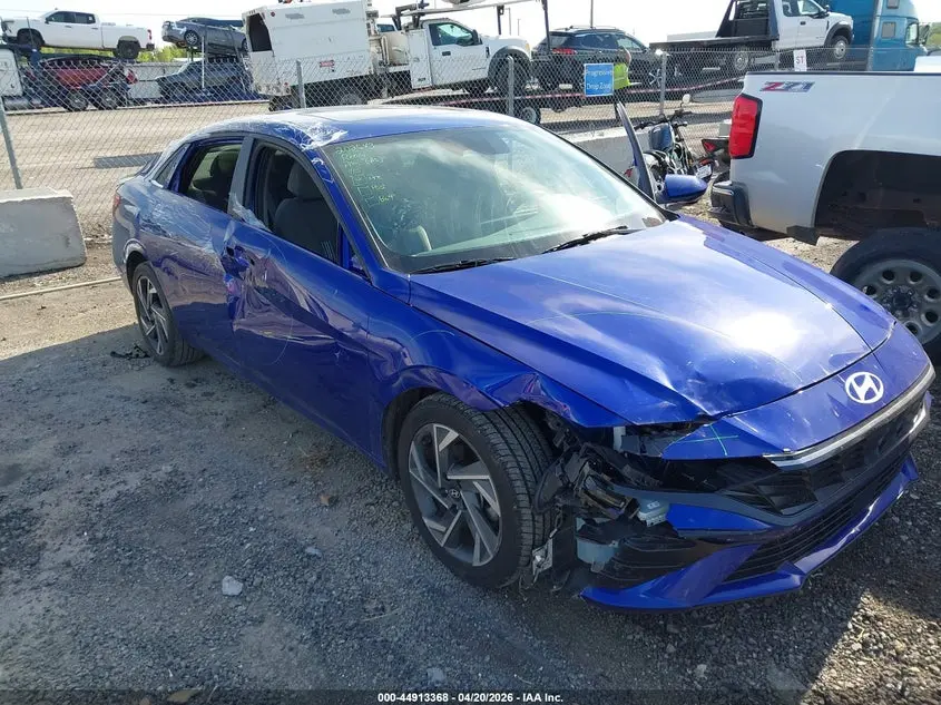 2024 HYUNDAI ELANTRA SEL