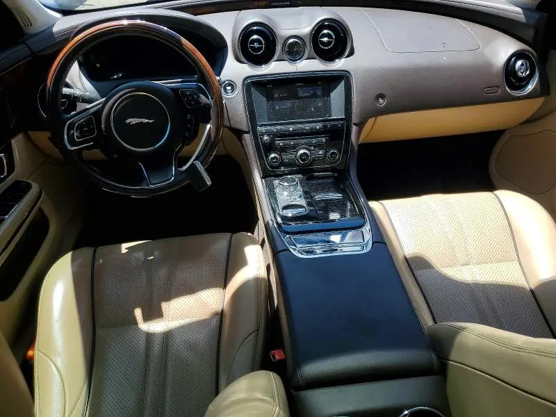 2017 JAGUAR XJ   