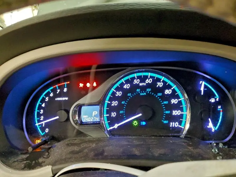 2013 TOYOTA SIENNA XLE  