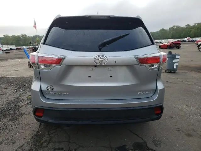 2015 TOYOTA HIGHLANDER XLE  