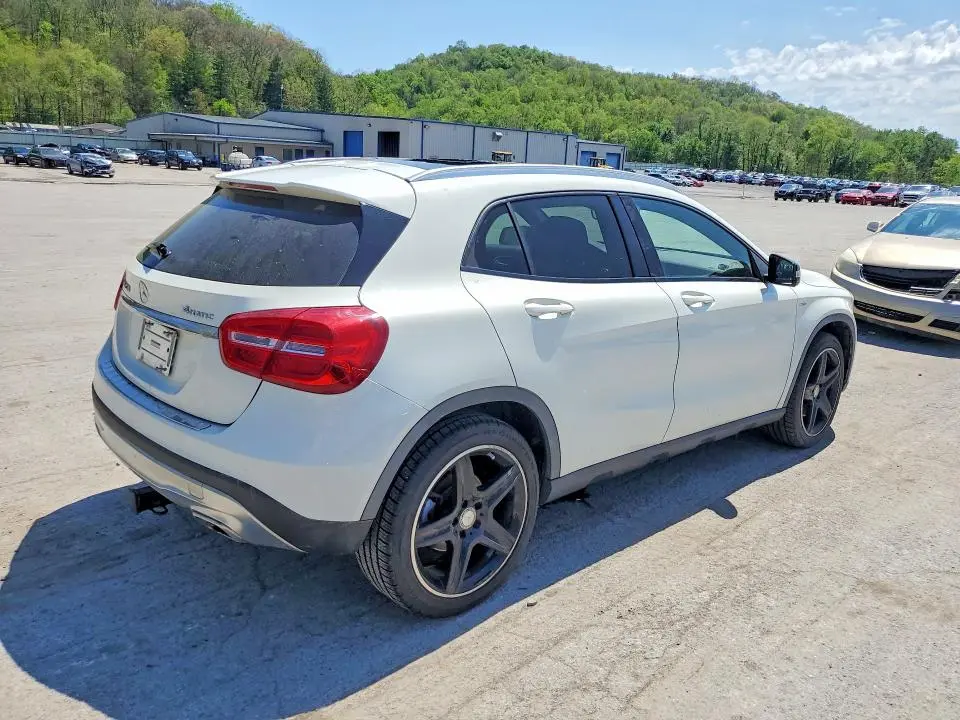 2015 MERCEDES-BENZ GLA 250 4MATIC  