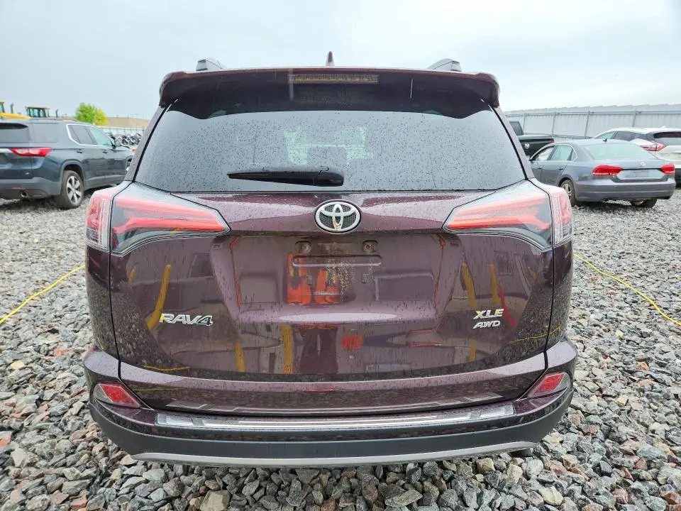 2017 TOYOTA RAV4 XLE  