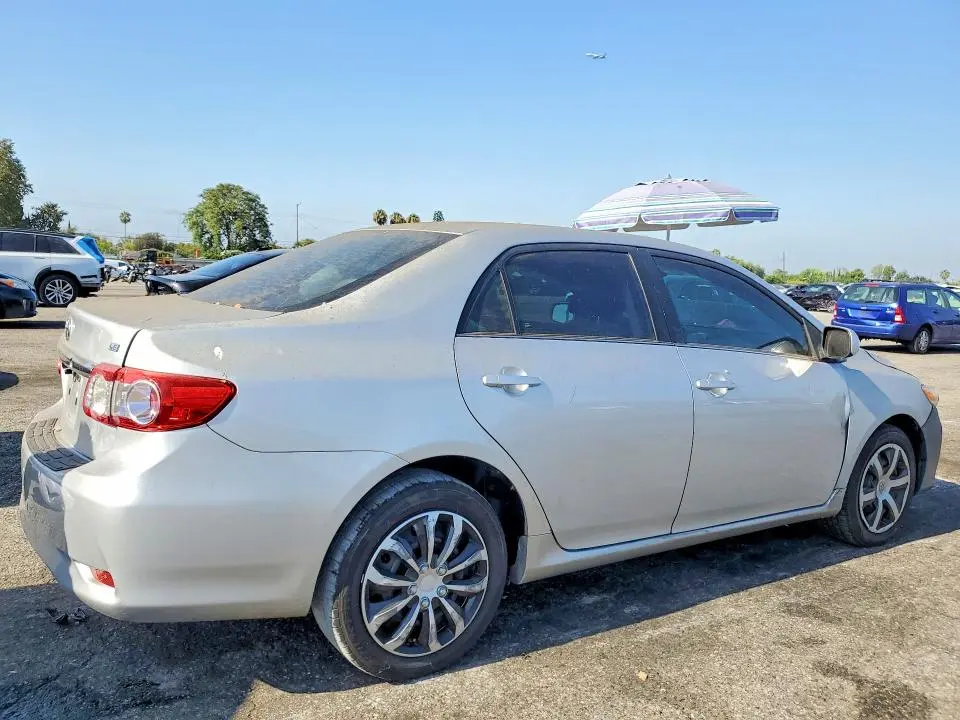 2013 TOYOTA COROLLA LE  