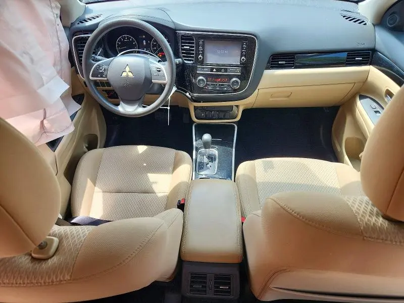 2019 MITSUBISHI OUTLANDER ES  