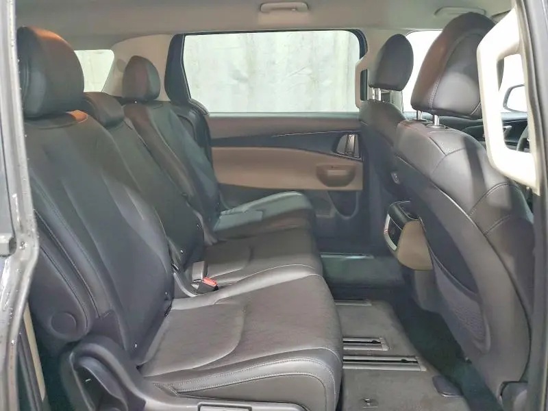 2026 KIA CARNIVAL LXS  