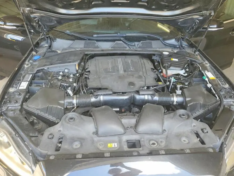 2015 JAGUAR XJ   