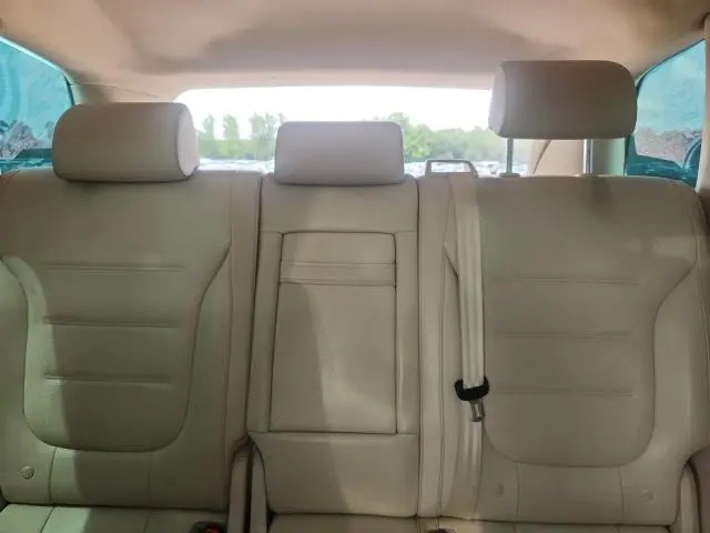 2012 VOLKSWAGEN TOUAREG V6 TDI  