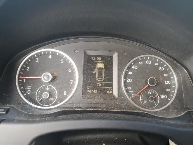 2013 VOLKSWAGEN TIGUAN S  