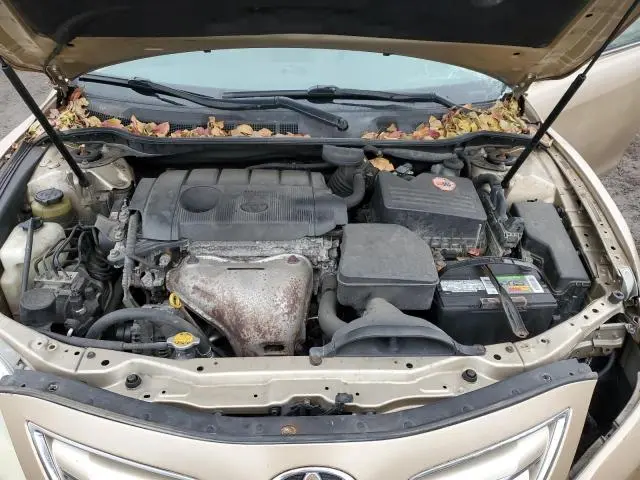 2010 TOYOTA CAMRY BASE  
