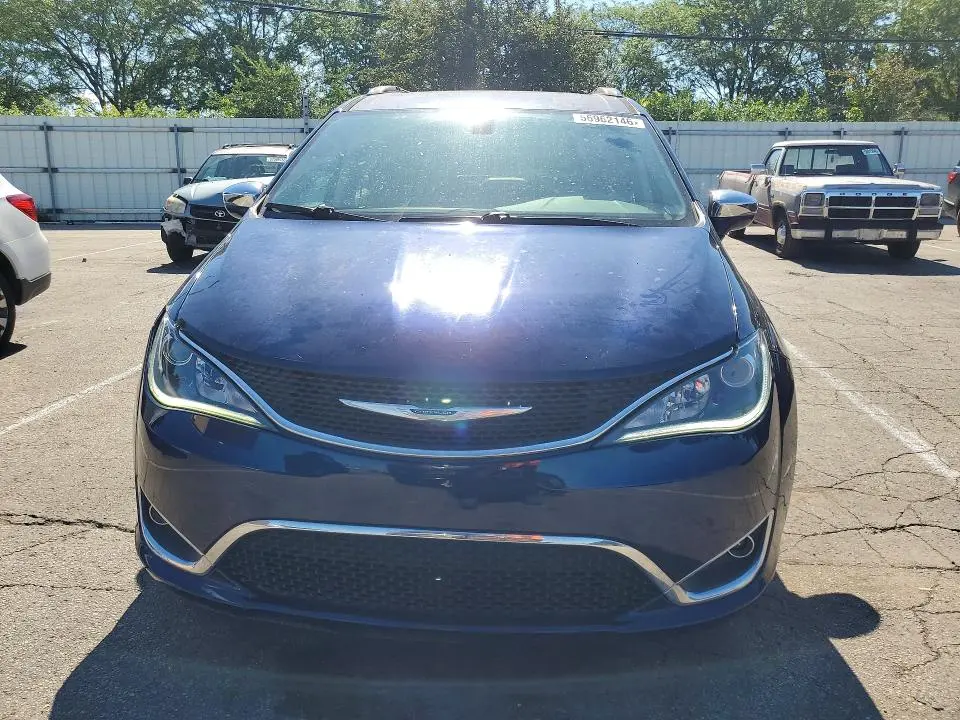 2018 CHRYSLER PACIFICA LIMITED  
