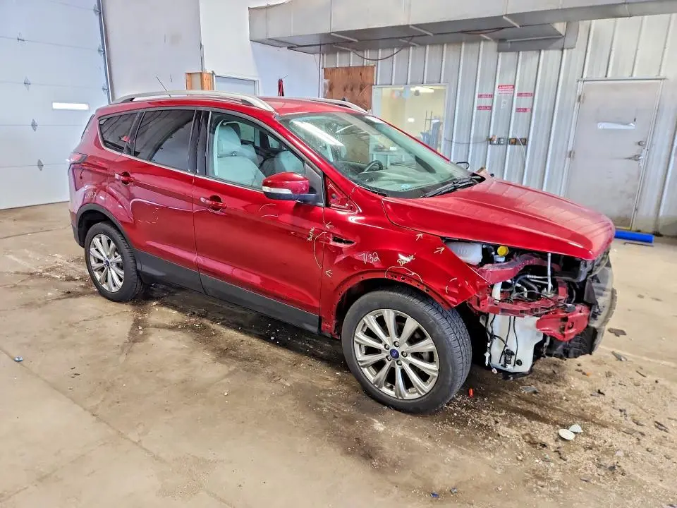 2017 FORD ESCAPE TITANIUM  