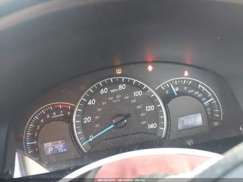 2012 TOYOTA CAMRY LE