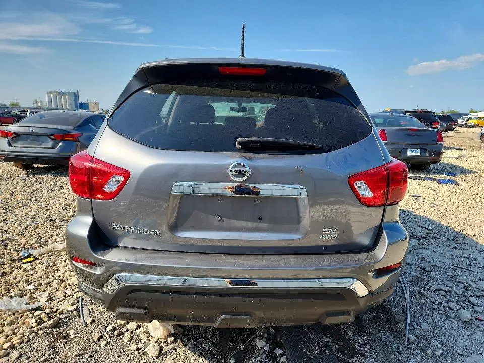 2018 NISSAN PATHFINDER S  