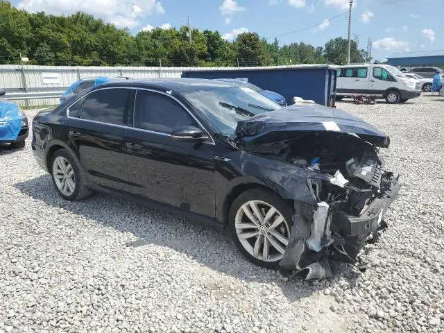 2018 VOLKSWAGEN PASSAT SE  