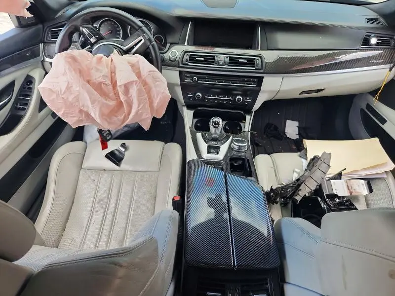 2016 BMW M5   
