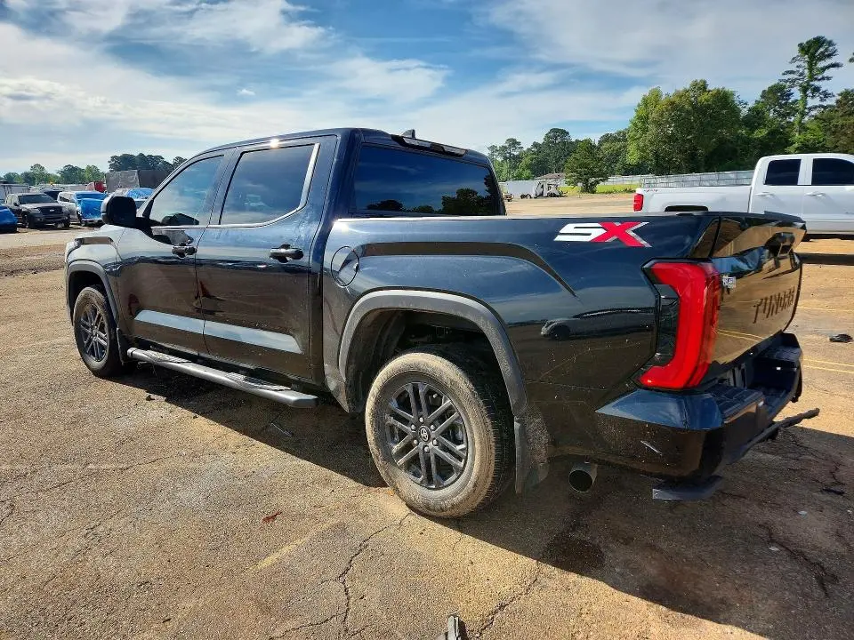 2025 TOYOTA TUNDRA SR5  