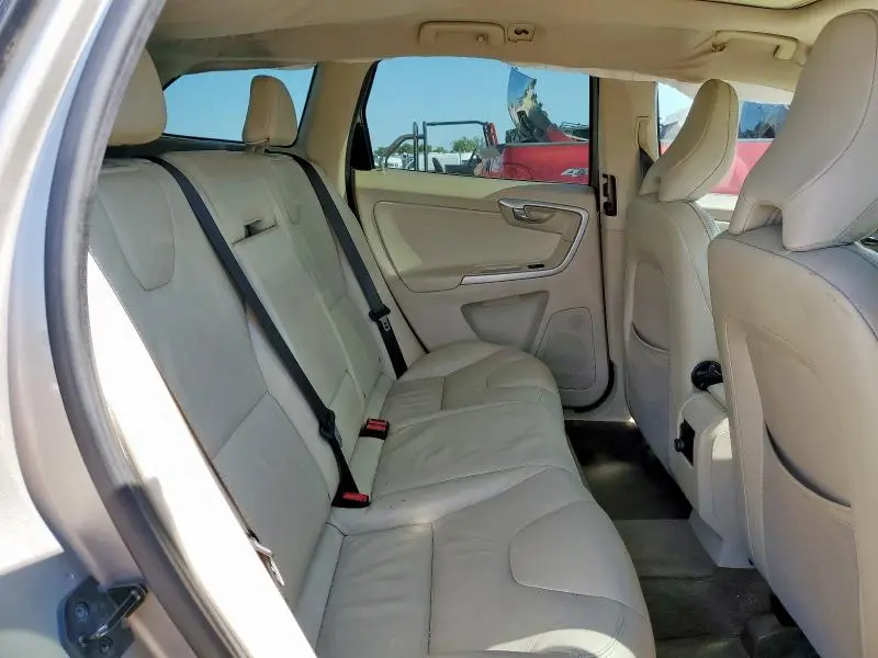 2012 VOLVO XC60 3.2  