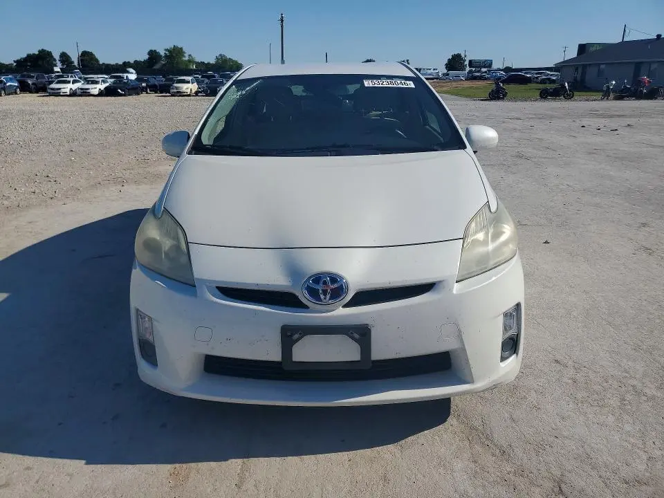 2010 TOYOTA PRIUS III  