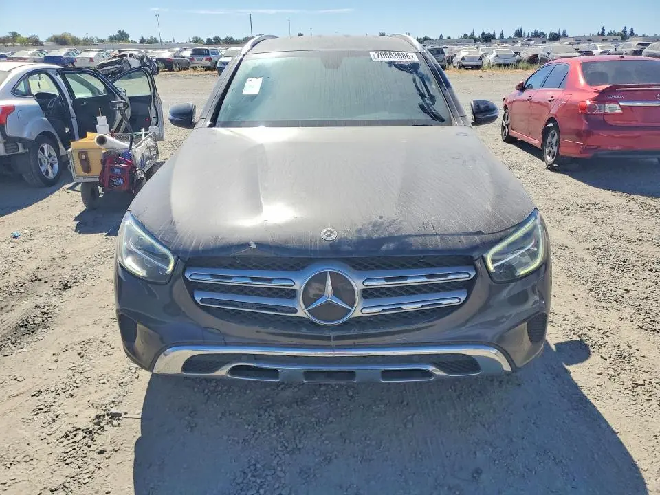 2021 MERCEDES-BENZ GLC 300  