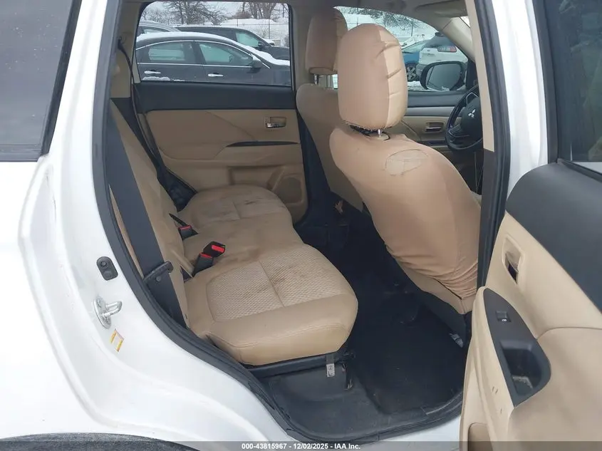 2016 MITSUBISHI OUTLANDER ES/SE/SEL