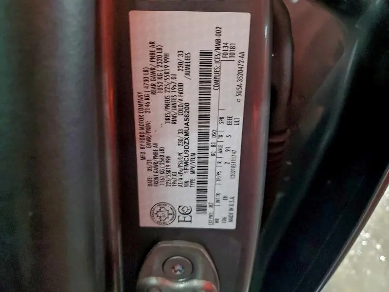 2021 FORD ESCAPE TITANIUM  