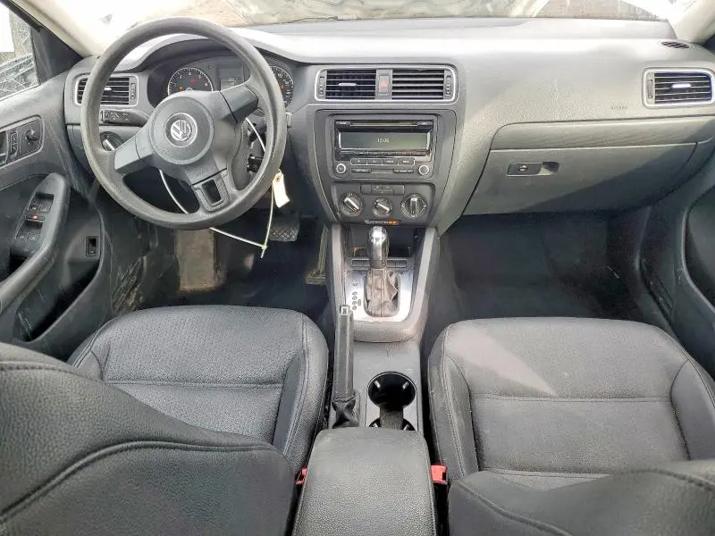 2012 VOLKSWAGEN JETTA SE  