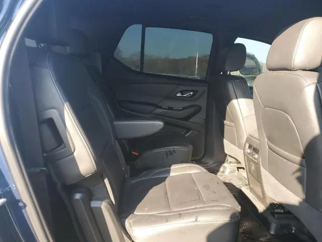 2023 CHEVROLET TRAVERSE LT  