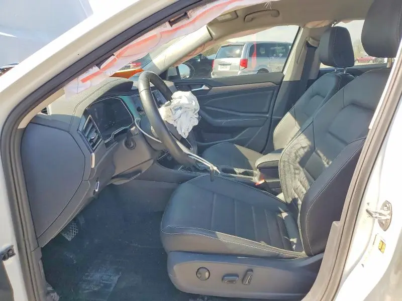 2024 VOLKSWAGEN JETTA SE  
